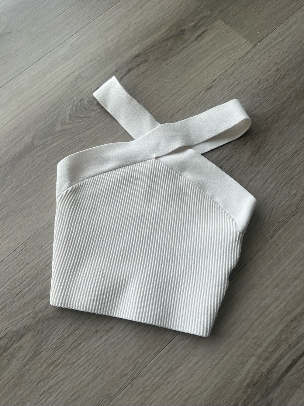 Aritzia Babaton Crop Top
